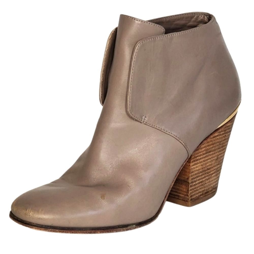 Cole Haan Hayden Leather Slip On Heeled Ankle Boots Taupe Tan Gold Size 7.5